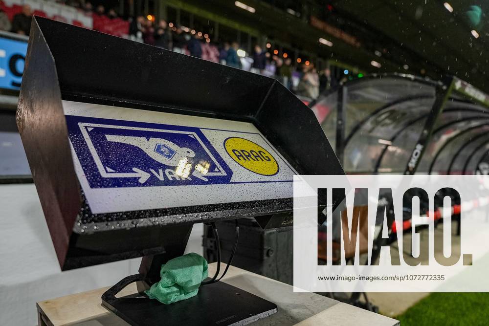 , Sparta Stadium Het Kasteel , season 2025 2026 , Dutch Eredivisie football , match between Sparta Rotterdam and NEC Nijmegen , picture shows VAR screen Sparta - NEC (replay) x201688953x