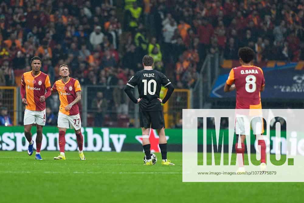 Galatasaray v Juventus - UEFA Champions League ISTANBUL, TURKIYE - FEBRUARY 17: Noa Lang (77) of Galatasaray celebrates with his teammates after scoring a goal during the UEFA Champions League last 16 playoff round first leg football match between Galatasaray and Juventus at RAMS Park in Istanbul, Turkiye on February 17, 2026. Adem Kutucu Anadolu Istanbul Turkey. Editorial use only. Please get in touch for any other usage.