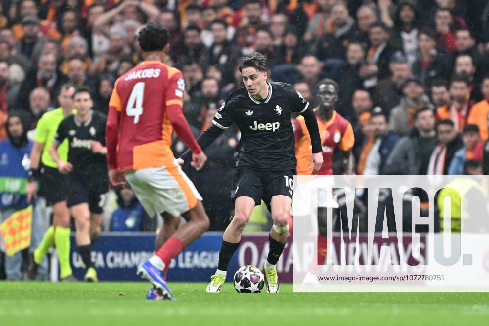 Galatasaray v Juventus - UEFA Champions League ISTANBUL, TURKIYE - FEBRUARY 17: Galatasaray player Ismail Jakobs (4) and Juventus player Kenan Yildiz (10) compete for the ball during the UEFA Champions League Round of 16 play-off first leg match between Galatasaray and Juventus at RAMS Park in Istanbul, Turkiye, on February 17, 2026. Isa Terli Anadolu Istanbul Turkey. Editorial use only. Please get in touch for any other usage.