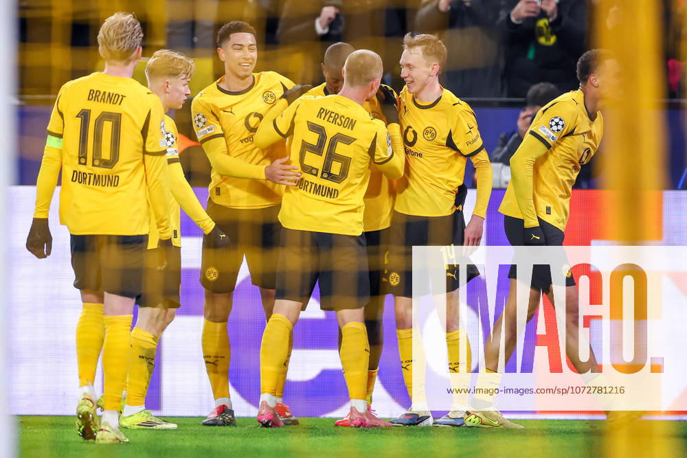 Football, UEFA Champions League, Borussia Dortmund Atalanta Bergamo, BVB Stadion, Play Offs first leg, Season 2025 2026 Goal celebration after the 2-0 goal by scorer Maximilian Beier BVB 14 together with Serhou Guirassy BVB 09 Julian Brandt BVB 10 Julian Ryerson BVB 26 Felix Nmecha BVB 08 Regulations prohibit any use of photographs as image sequences and or quasi video Nordrhein Westfalen Germany