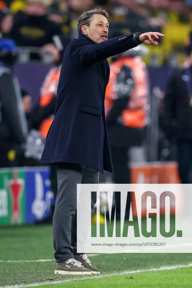 Football, UEFA Champions League, Borussia Dortmund Atalanta Bergamo, BVB Stadion, Play Offs first leg, Season 2025 2026 Head coach Niko Kovac BVB hc wildly gesticulating on the sidelines Regulations prohibit any use of photographs as image sequences and or quasi video North Rhine-Westphalia Germany