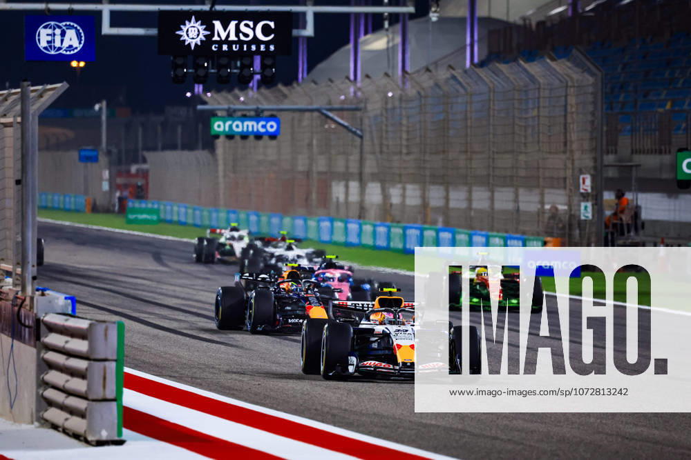 F1 - PRE-SEASON TESTING 2026 - BAHRAIN 2 Practice start procedure: 30 LAWSON Liam (nzl), Visa Cash App RB F1 Team VCARB03, 55 SAINZ Carlos (spa), Williams Racing FW48, action during the Formula 1 Aramco pre-season testing 2026 of the 2026 FIA Formula One World Championship, WM, Weltmeisterschaft from February 18 to 20, 2026 on the Bahrain International Circuit, in Sakhir, Bahrain - SakhirBahrain