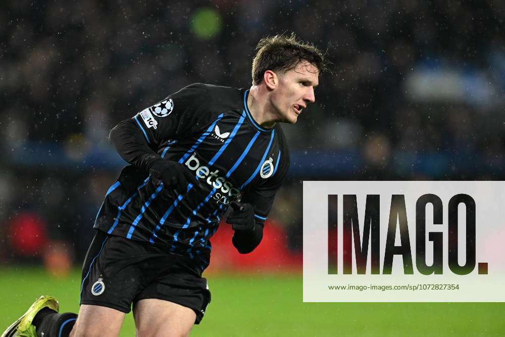 Club Brugge vs Atletico Madrid Christos Tzolis (8) of Club Brugge celebrates after scoring the 3-3 equalizer goal during the Uefa Champions League Knock Out play offs first leg in season 2025 - 2026 between Club Brugge KV and Atletico de Madrid on February 18 , 2026 in Brugge, Belgium. (Photo by David Catry Isosport) Brugge Belgium