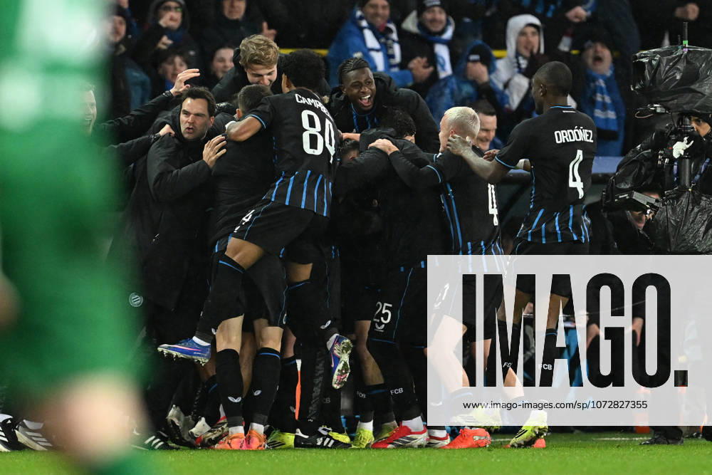 Club Brugge vs Atletico Madrid Christos Tzolis (8) of Club Brugge celebrates with his teammates after scoring the 3-3 equalizer goal during the Uefa Champions League Knock Out play offs first leg in season 2025 - 2026 between Club Brugge KV and Atletico de Madrid on February 18 , 2026 in Brugge, Belgium. (Photo by David Catry Isosport) Brugge Belgium