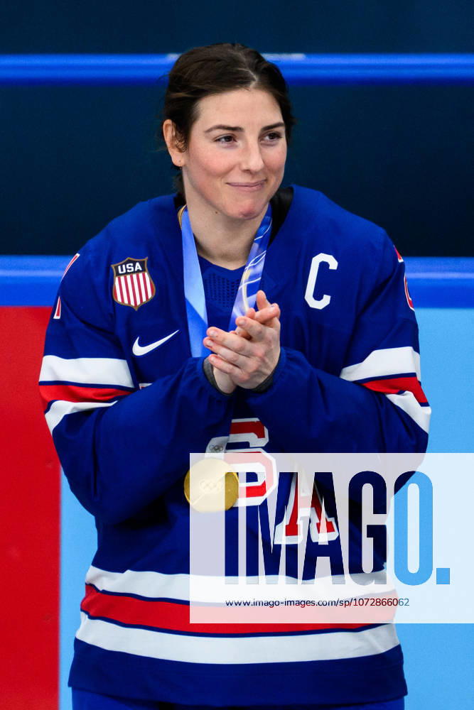 Hilary Knight of USA at the medal ceremony after the women s ice hockey final game between USA and Canada during day 13 of the 2026 Winter Olympics on February 19, 2026 in Milan Photo Carl Sandin BILDBYRAN code CS EW0643 ice hockey ice hockey olympic games olympics winter olympics os ol olympic games winter os olympic games milano cortina 2026 milan cortina 2026 milano cortina 2026 olympic games milano cortina 2026 winter olympic games milano cortina os milano cortina ol winter ol 13 bbeng dam usa kanada canada final
