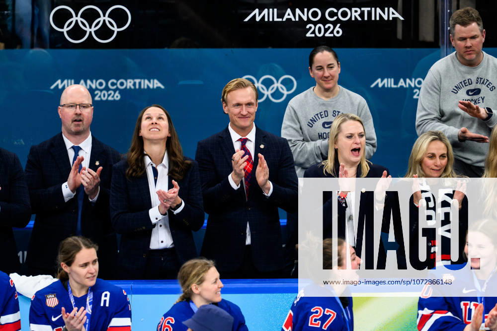 Head coach John Wroblewski of USA at the medal ceremony after the women s ice hockey final game between USA and Canada during day 13 of the 2026 Winter Olympics on February 19, 2026 in Milan Photo Carl Sandin BILDBYRAN code CS EW0643 ice hockey ice hockey olympic games olympics winter olympics os ol olympic games winter os olympic games milano cortina 2026 milan cortina 2026 milano cortina 2026 olympic games milano cortina 2026 winter olympic games milano cortina os milano cortina ol winter ol 13 bbeng dam usa kanada canada final