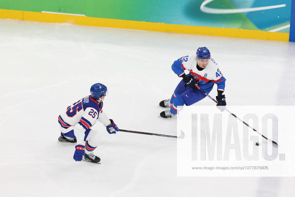 Ice hockey, Eishockey - Milano Cortina 2026 Winter Olympics: Day 14 In Milan, Italy, on February 20, 2026, FEHERVARY Martin and McAVOY Charlie participate in the Ice Hockey Men s Play-offs Semifinals between the United States of America and Slovakia on day fourteen of the Milano Cortina 2026 Winter Olympic Games, Olympische Spiele, Olympia, OS at Milano Santagiulia Ice Hockey Arena. Milano Italy