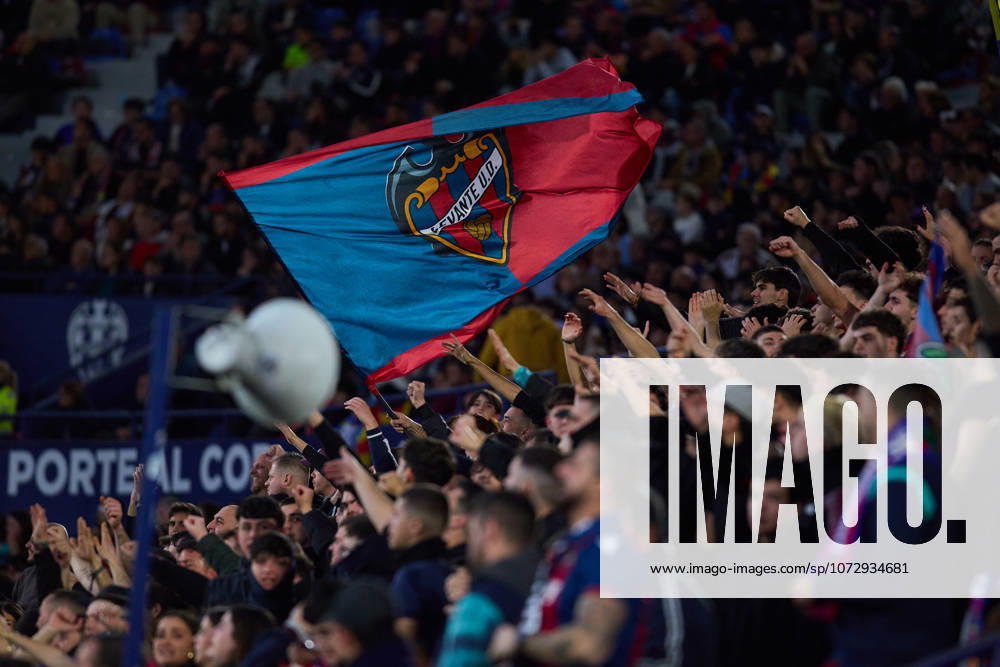 Levante UD v Valencia CF- LaLiga EA Sports VALENCIA, SPAIN - FEBRUARY 15: Levante UD fans during to the LaLiga EA Sports match between Levante UD and Valencia CF at Estadio Ciutat de Valencia on February, 2026 in Valencia, Spain. (Photo by Jose Torres Photo Players Images Magara Press) Valencia Estadio Ciutat de Valencia Spain