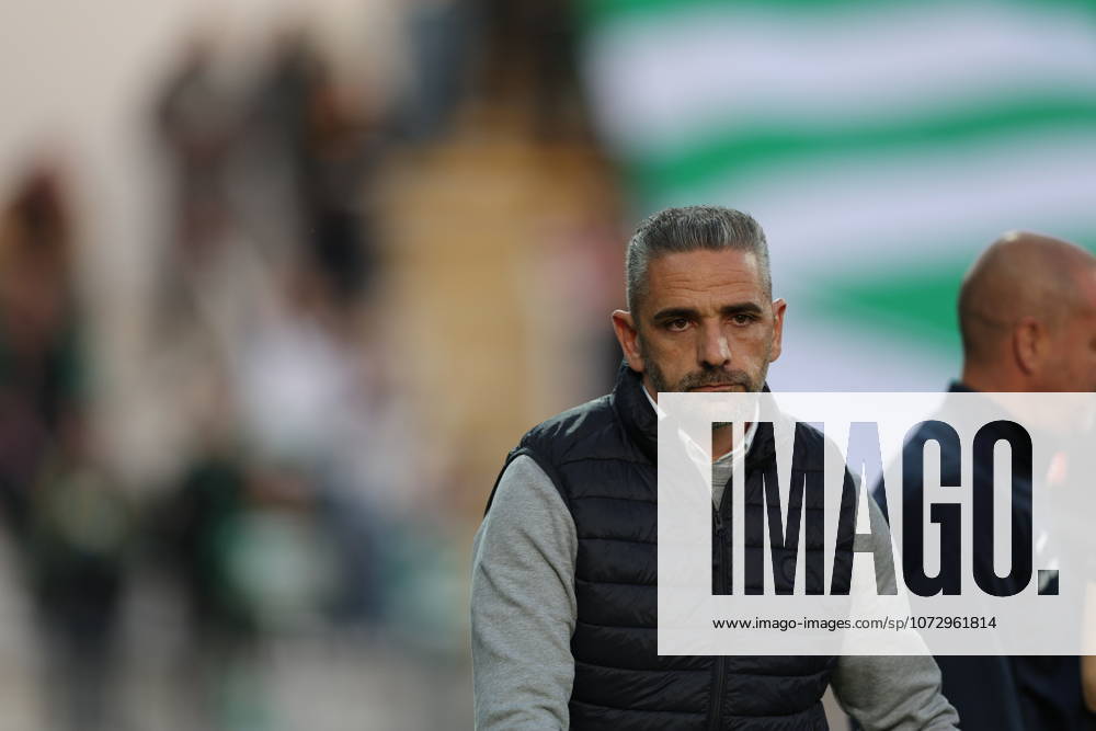 Rui Borges Coach of Sporting CP during the Liga Portugal game between Moreirense FC and Sporting CP at EstoÂ¡dio Comendador Joaquim de Almeida Freitas, Guimaraes, Braga, Portugal, on February 21, 2026. Guimaraes Portugal - ZUMAe141 20260221_zsp_e141_033