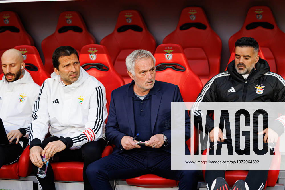 Jose Mourinho seen during Liga Portugal game between SL Benfica and AFS Aves (Luis Loureiro Ball Raw Images) Lisbon Estadio da Luz Portugal