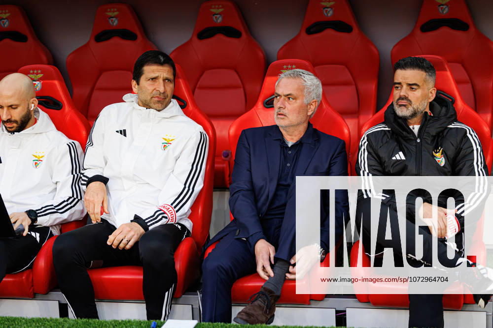 Jose Mourinho seen during Liga Portugal game between SL Benfica and AFS Aves (Luis Loureiro Ball Raw Images) Lisbon Estadio da Luz Portugal