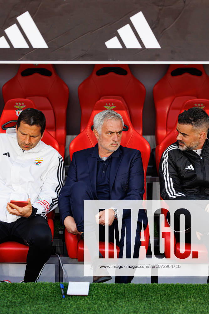 Jose Mourinho seen during Liga Portugal game between SL Benfica and AFS Aves (Luis Loureiro Ball Raw Images) Lisbon Estadio da Luz Portugal
