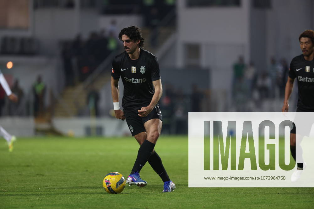 Francisco Trincao (Sporting CP) in action during the match between Moreirense FC and Sporting CP, valid for Liga Portugal Betclic 2025 2026 at Estadio Comendador Joaquim Almeida on 21 February 2026. Moreira de Conegos Estadio Comendador Joaquim Almeida Moreira de Conegos Portugal