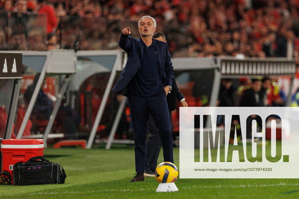 Jose Mourinho seen during Liga Portugal game between SL Benfica and AFS Aves (Luis Loureiro Ball Raw Images) Lisbon Estadio da Luz Portugal