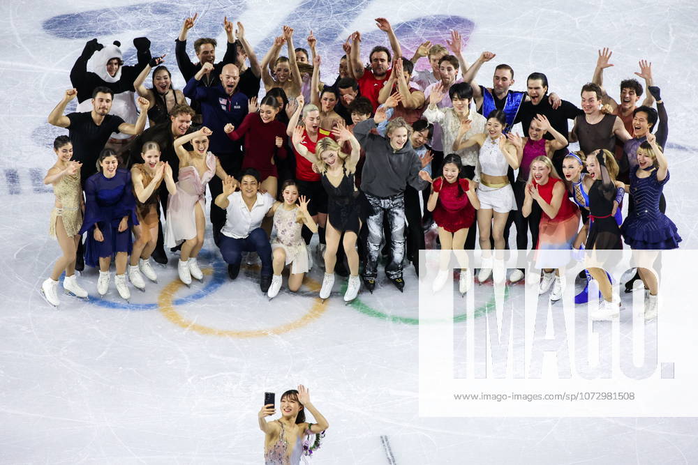 ITALY, MILAN - FEBRUARY 21, 2026: Athletes pose during the Figure skating, Eiskunstlauf exhibition gala at the 2026 Winter Olympic Games, Olympische Spiele, Olympia, OS at Milano Ice Skating Arena. Peter Kovalev TASS 89060878