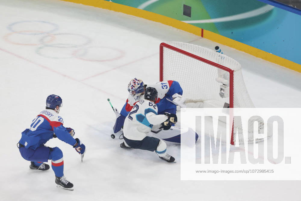 Ice hockey, Eishockey - Milano Cortina 2026 Winter Olympics: Day 15 In Milan, Italy, on February 21, 2026, LEHKONEN Artturi and HLAVAJ Samuel participate in the Ice Hockey Men s Bronze Medal Game between Slovakia and Finland on day fifteen of the Milano Cortina 2026 Winter Olympic Games, Olympische Spiele, Olympia, OS at Milano Santagiulia Ice Hockey Arena. Milano Italy