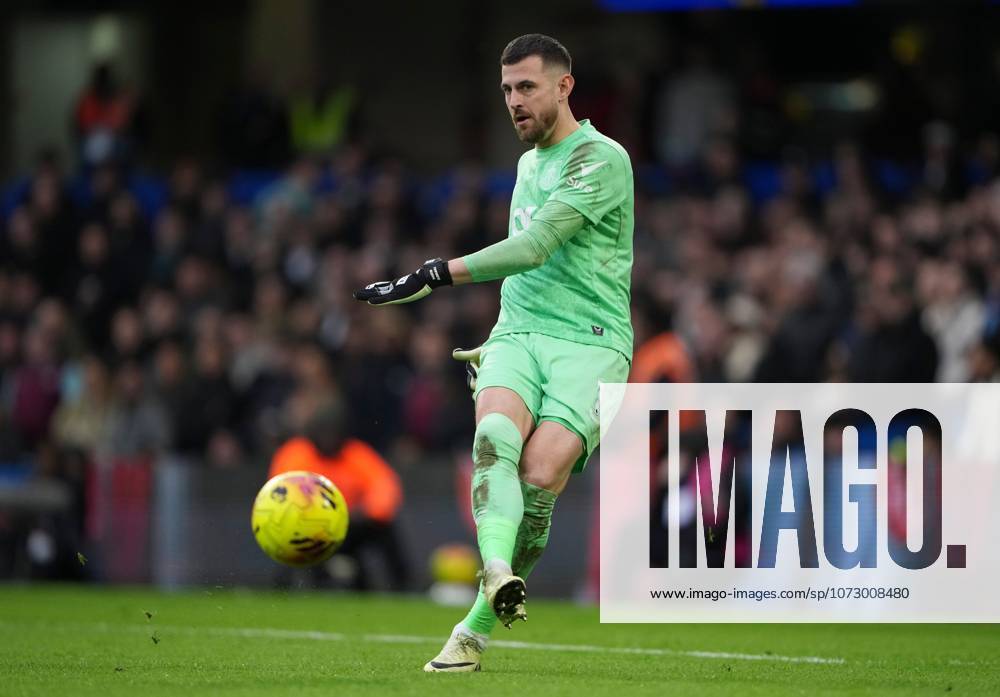 Burnley goalkeeper Martin Dubravka Chelsea v Burnley, Premier League, Football, Stamford Bridge, London, UK - 21 Feb 2026London Stamford Bridge United Kingdom