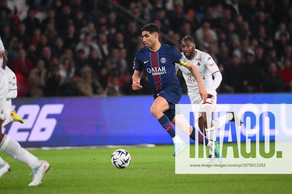 Hakimi achraf FOOT L1 2026 PSG METZ 3 0 PARC DES PRINCES PARIS FRANCE 21 02 2026 MOUNIC ALAIN ballo toure fode PARIS PARC DES PRINCES France GermanyxJapanxUKxFrancexBelgiumxOUT