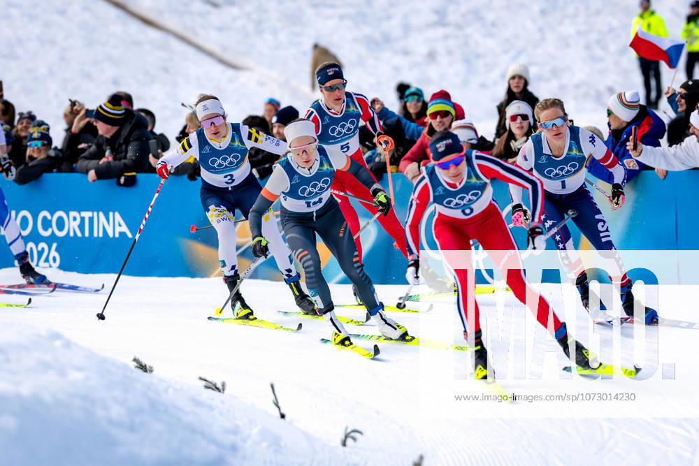 OLYMPICS - Winter Olympic Games, Olympische Spiele, Olympia, OS Milano Cortina 2026 TESERO,ITALY,22.FEB.26 - OLYMPICS, NORDIC SKIING, CROSS COUNTRY SKIING - Winter Olympic Games Milano Cortina 2026, 50km mass start, classic, women. Image shows Heidi Weng (NOR), Jessie Diggins (USA), Dariya Nepryaeva (AIN) , Ebba Andersson (SWE) and Astrid Oeyre Slind (NOR). GEPAxpictures xMatthiasxTrinkl