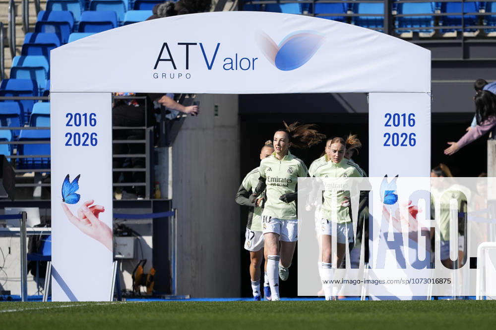 Caroline Weir and Sara Holmgaard of Real Madrid CF warms up during the Spanish Women League, Liga F, football match played between Real Madrid and CD Costa Adeje Tenerife at Alfredo Di Stefano stadium on February 22, 2026, in Valdebebas, Madrid, Spain. Valdebebas Spain - ZUMAa181 20260222_zaa_a181_001