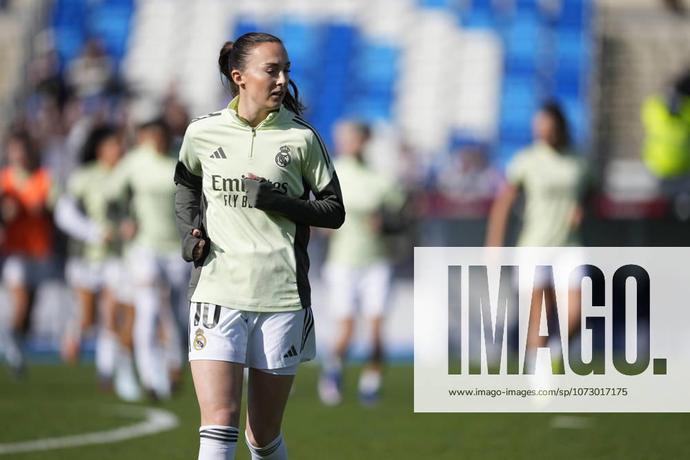 Caroline Weir of Real Madrid CF warms up during the Spanish Women League, Liga F, football match played between Real Madrid and CD Costa Adeje Tenerife at Alfredo Di Stefano stadium on February 22, 2026, in Valdebebas, Madrid, Spain. Valdebebas Spain - ZUMAa181 20260222_zaa_a181_008