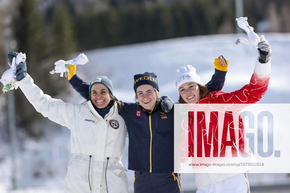 OLYMPICS - Winter Olympic Games, Olympische Spiele, Olympia, OS Milano Cortina 2026 TESERO,ITALY,22.FEB.26 - OLYMPICS, NORDIC SKIING, CROSS COUNTRY SKIING - Winter Olympic Games Milano Cortina 2026, 50km mass start, classic, women, medal ceremony. Image shows the rejoicing of Heidi Weng (NOR), Ebba Andersson (SWE) and Nadja Kaelin (SUI). GEPAxpictures xMatthiasxTrinkl