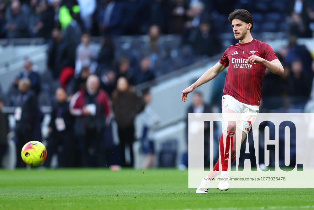 London, England, 22nd February 2026. Declan Rice of Arsenal warms up before the Tottenham Hotspur vs Arsenal Premier League match at the Tottenham Hotspur Stadium, London. Picture credit should read: Paul Terry Sportimage . SPI_012_PT_Tottenham_Arsenal SPI-4545-0012