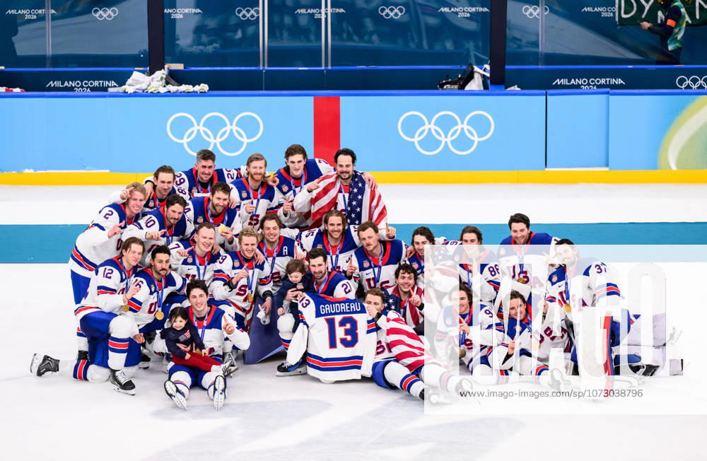 Players of USA celebrate with the shirt of Johnny Gaudreau who died in 2024 after the men s ice hockey final between Canada and USA during day 16 of the 2026 Winter Olympics on February 22, 2026 in Milan Photo Carl Sandin BILDBYRAN kod CS JM0802 bbeng ishockey ice hockey olympic games olympics winter olympics os ol olympiska spel vinter os olympiske leker milano cortina 2026 milan cortina 2026 milano cortina 2026 olympic games milano cortina 2026 winter olympic games milano cortina os milano cortina ol vinter ol final usa united states canada kanada jubel