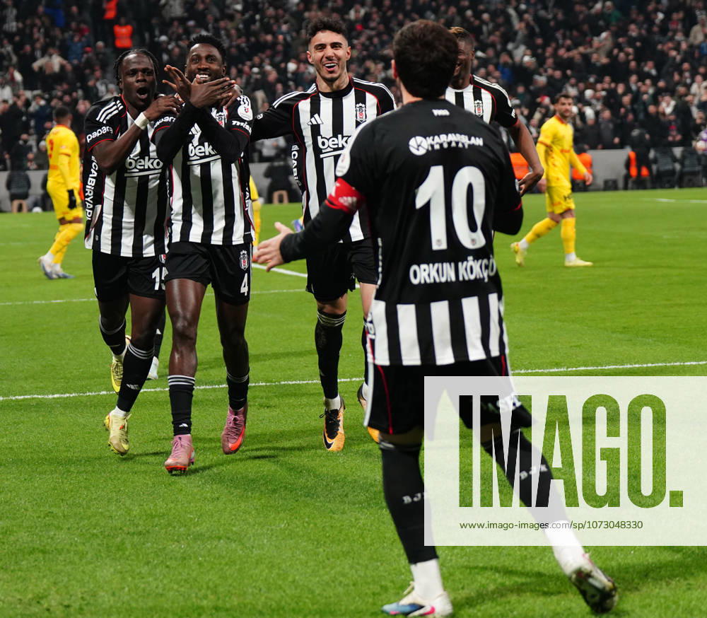 Wilfred Ndidi (4) of Besiktas celebrates after scoring the first goal of his team with Orkun Kokcu (10) , Junior Olaitan (15) and Emirhan Topcu (R) during the Trendyol Turkish Süper League match between Besiktas JK and Göztepe SK at Tupras Stadium on February 22, 2026 in Istanbul, Turkey. (Photo by Seskimphoto ) Besiktas v Goztepe - Turkish Super League