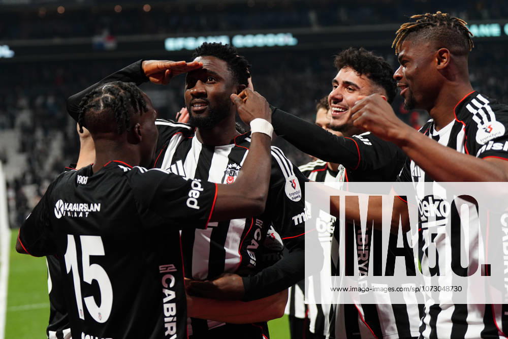 Wilfred Ndidi (4) of Besiktas celebrates after scoring the first goal of his team with teammates during the Trendyol Turkish Süper League match between Besiktas JK and Göztepe SK at Tupras Stadium on February 22, 2026 in Istanbul, Turkey. (Photo by Seskimphoto ) Besiktas v Goztepe - Turkish Super League