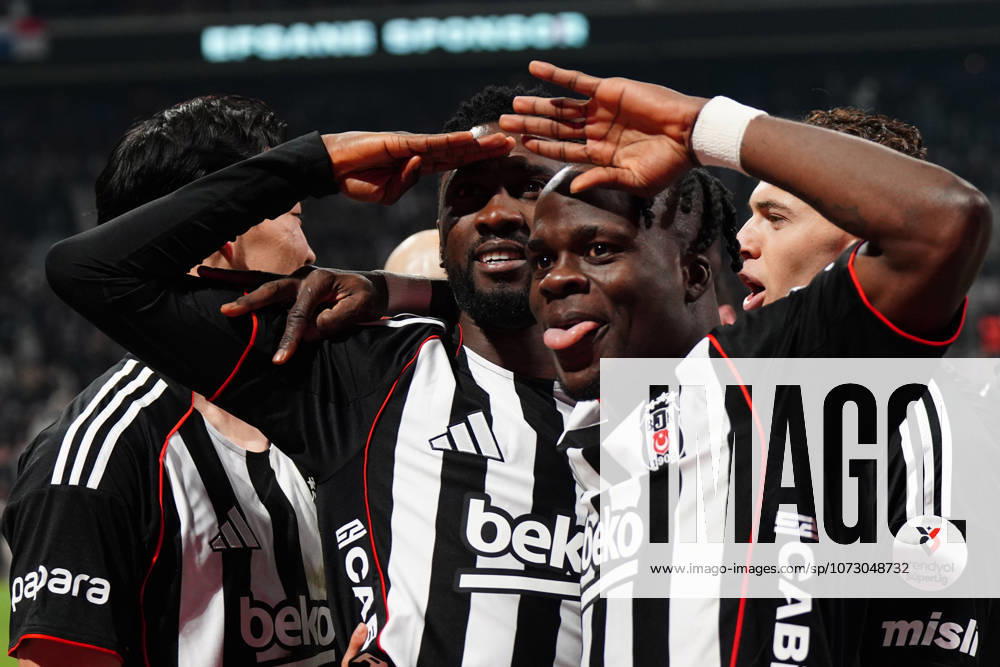 Wilfred Ndidi (4) of Besiktas celebrates after scoring the first goal of his team with Junior Olaitan (R) during the Trendyol Turkish Süper League match between Besiktas JK and Göztepe SK at Tupras Stadium on February 22, 2026 in Istanbul, Turkey. (Photo by Seskimphoto ) Besiktas v Goztepe - Turkish Super League