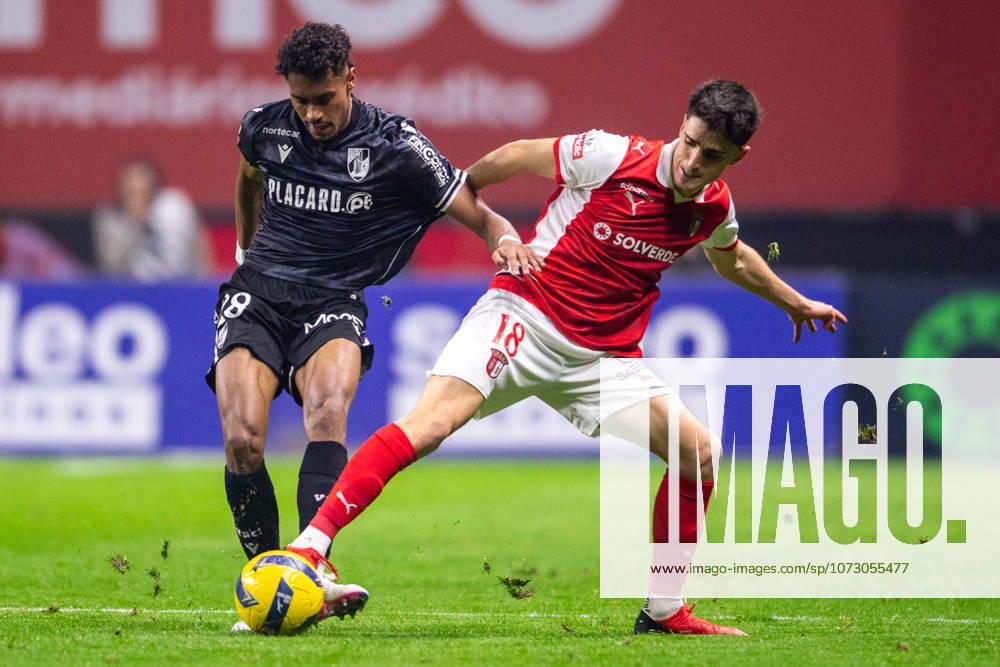 BRAGA, PORTUGAL - FEBRUARY 21: THIAGO BALIEIRO from Vitoria SC is seen on action during the Liga Portugal Betclic 2025 26 League match between SC Braga and Vitoria SC, at Estadio Municipal de Braga on February 21, 2026 in Braga, Portugal Braga Portugal - ZUMAl192 20260221_zsp_l192_028