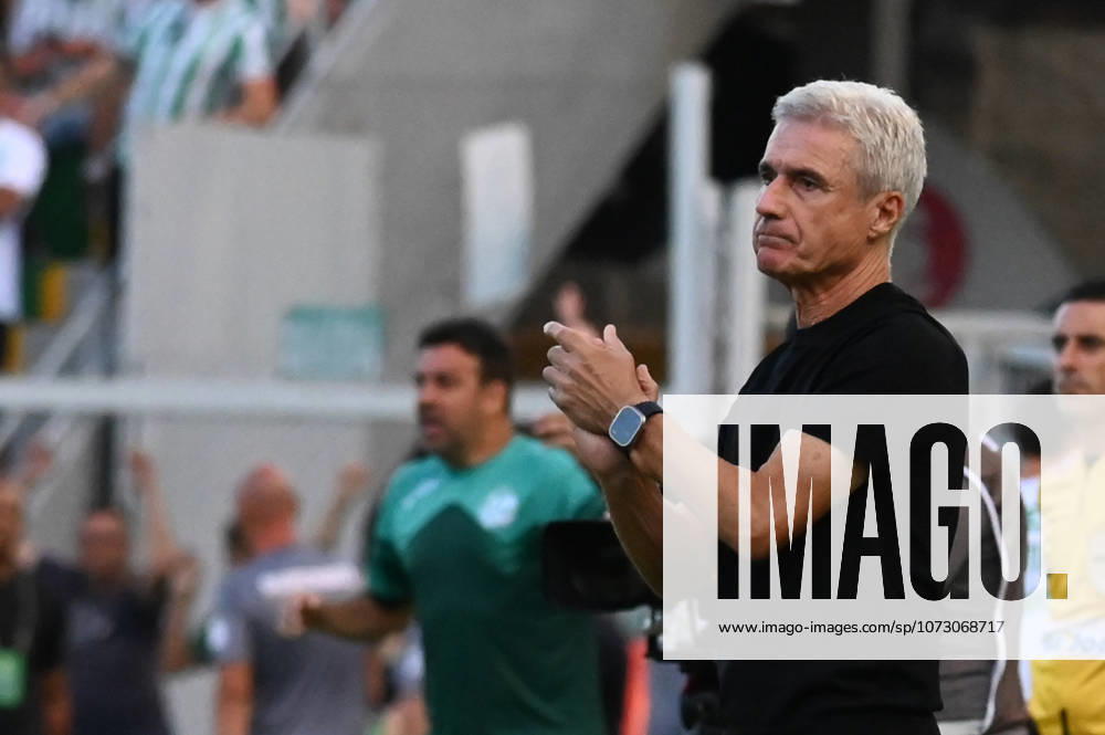 Juventude x Grêmio CAXIAS DO SUL, RS - 22.02.2026: JUVENTUDE X GRêMIO - Images from the football match between Juventude and Grêmio, valid for the 2nd match of the quarter-finals of the 2026 Campeonato Gaucho, Gauchao, played at Estadio Alfredo Jaconi. Grêmio coach, Luis Castro. Caxias do Sul, RS (22). (Photo: Antà nio Machado Fotoarena) x2893410x Antà nioxMachado