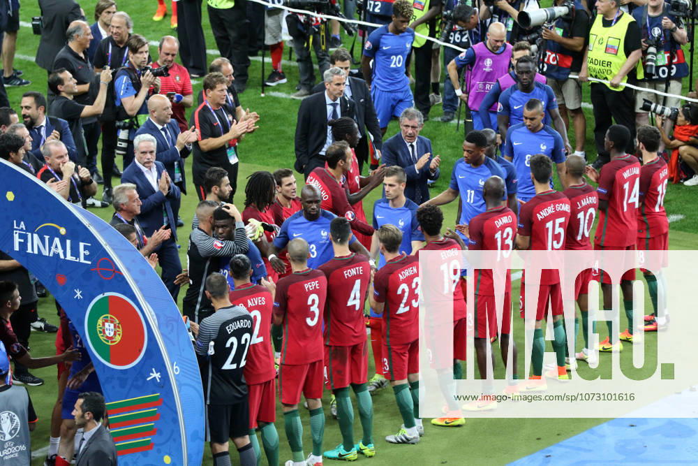 Portugal wins UEFA EURO, EM, Europameisterschaft,Fussball 2016 PARIS, FRANCE - JULY 10: Portugal s players celebrate after beating France during the Euro 2016 final football match at the Stade de France in Saint-Denis, north of Paris, France on July 10, 2016. France World. Editorial use only. Please get in touch for any other usage.