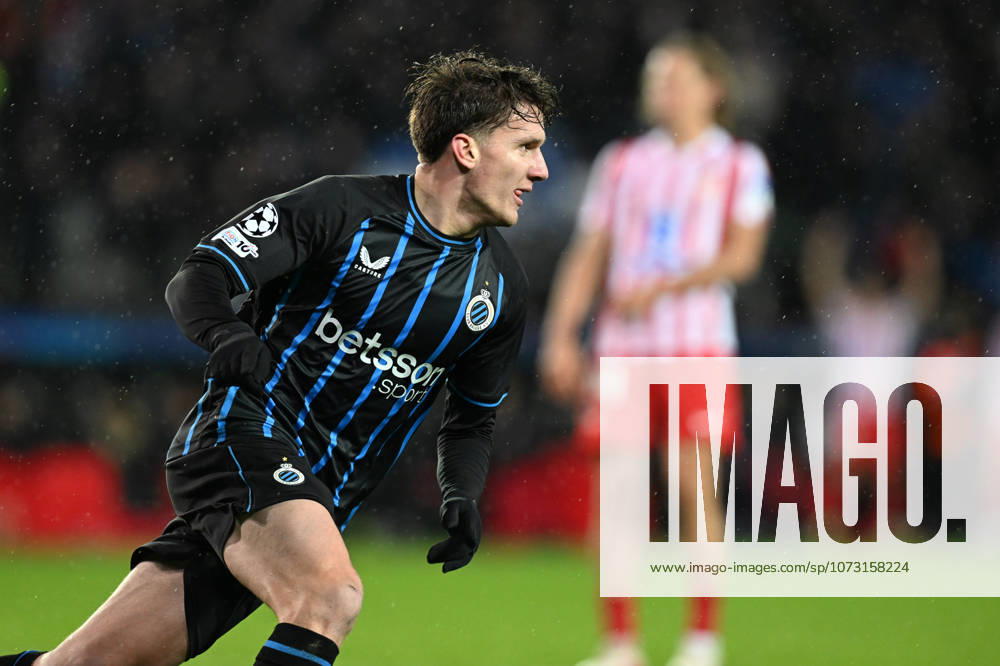 Club Brugge vs Atletico Madrid Christos Tzolis (8) of Club Brugge celebrates after scoring the 3-3 equalizer goal during the Uefa Champions League Knock Out play offs first leg in season 2025 - 2026 between Club Brugge KV and Atletico de Madrid on February 18 , 2026 in Brugge, Belgium. (Photo by David Catry Isosport) Brugge Belgium