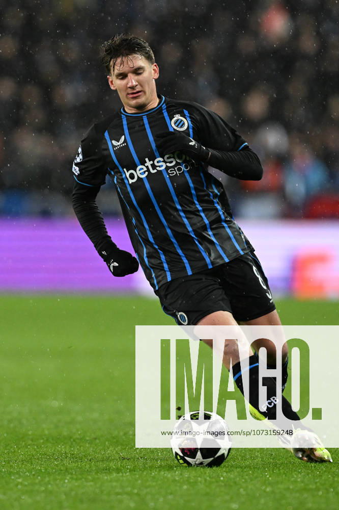 Club Brugge vs Atletico Madrid Christos Tzolis (8) of Club Brugge pictured during the Uefa Champions League Knock Out play offs first leg in season 2025 - 2026 between Club Brugge KV and Atletico de Madrid on February 18 , 2026 in Brugge, Belgium. (Photo by David Catry Isosport) Brugge Belgium