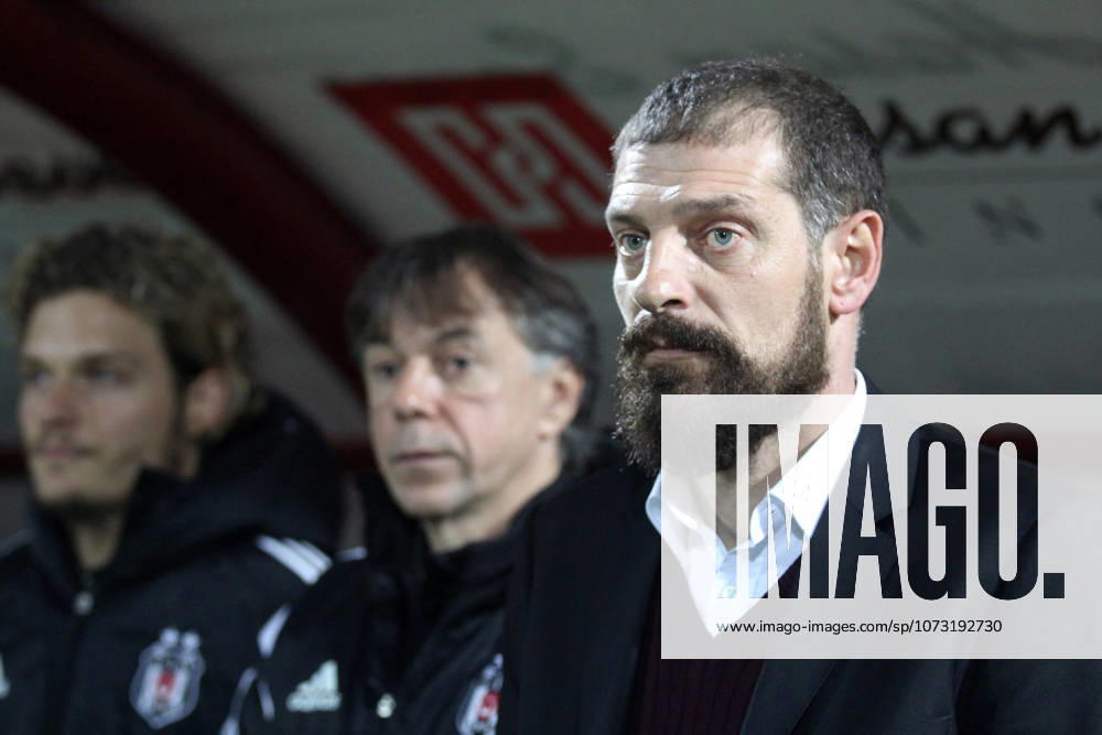 Gaziantepspor v Besiktas - Turkish Spor Toto Super League GAZIANTEP, TURKEY - DECEMBER 14: Besiktas head coach Slaven Bilic during the Turkish Spor Toto Super League football match between Gaziantepspor and Besiktas at Kamil Ocak stadium on December 14, 2014 in Gaziantep, Turkey. Gaziantep Turkey. Editorial use only. Please get in touch for any other usage.