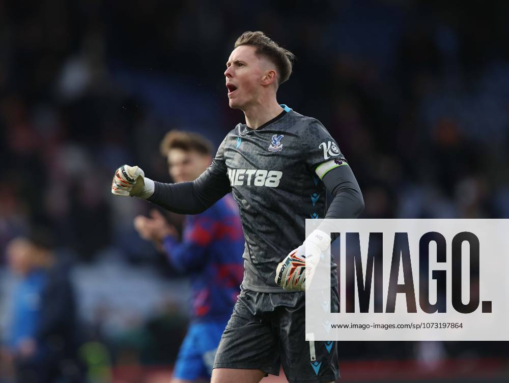 Premier League - Crystal Palace FC v Wolverhampton Wanderers LONDON, ENGLAND, FEBRUARY 21: Dean Henderson of Crystal Palace celebrates the 1-0 victory at the full time whistle during the match between Crystal Palace FC and Wolverhampton Wanderers FC in the Premier League at Selhurst Park Stadium in London, England, on February 21. (Photo by Daniel Weir) London Selhurst Park Stadium England