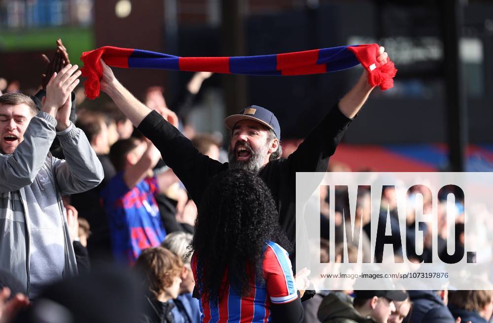 Premier League - Crystal Palace FC v Wolverhampton Wanderers LONDON, ENGLAND, FEBRUARY 21: Crystal Palace fans during the match between Crystal Palace FC and Wolverhampton Wanderers FC in the Premier League at Selhurst Park Stadium in London, England, on February 21. (Photo by Daniel Weir) London Selhurst Park Stadium England