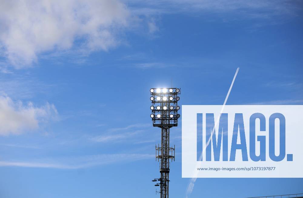 Premier League - Crystal Palace FC v Wolverhampton Wanderers LONDON, ENGLAND, FEBRUARY 21: GV General view of the floodlights at Selhurst Park during the match between Crystal Palace FC and Wolverhampton Wanderers FC in the Premier League at Selhurst Park Stadium in London, England, on February 21. (Photo by Daniel Weir) London Selhurst Park Stadium England