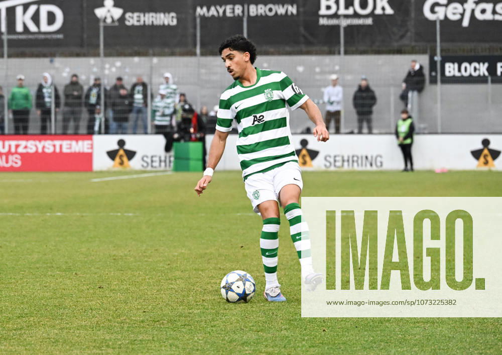 Football UEFA Youth League, Eintracht Frankfurt U19 Sporting Lisbon U19 v l Rayhan Momade Sporting Lisbon U19