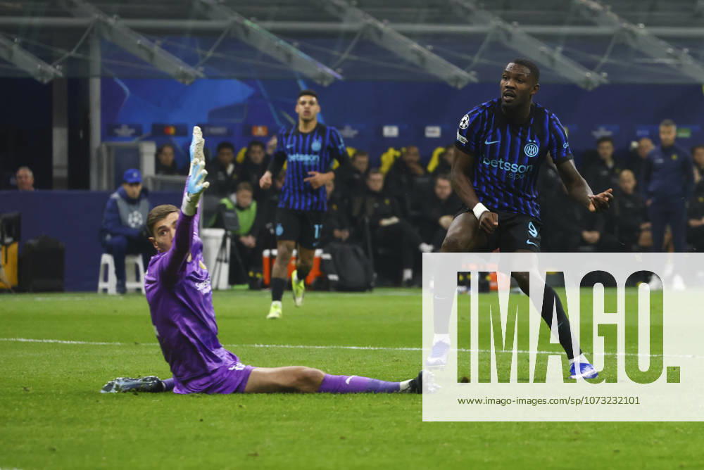 FC Internazionale Milano v FK Bodo Glimt - UEFA Champions League 2025 26 League Knockout Play-off Second Leg Nikita Haikin and Marcus Thuram are in action during the UEFA Champions League 2025 26 League Knockout Play-off Second Leg match between FC Internazionale Milano and FK Bodo Glimt at Giuseppe Meazza stadium in Milano, Italy, on February 24, 2026. Milano Milano Italy