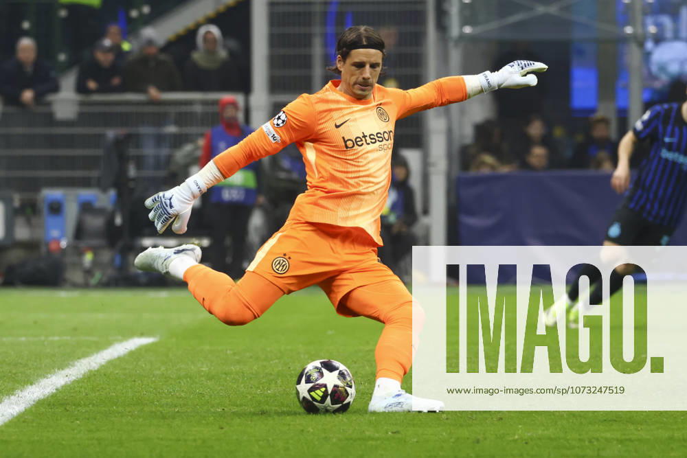 FC Internazionale Milano v FK Bodo Glimt - UEFA Champions League 2025 26 League Knockout Play-off Second Leg Yann Sommer plays during the UEFA Champions League 2025 26 League Knockout Play-off Second Leg match between FC Internazionale Milano and FK Bodo Glimt in Milano, Italy, on February 24, 2026, at Giuseppe Meazza stadium Milano Milano Italy