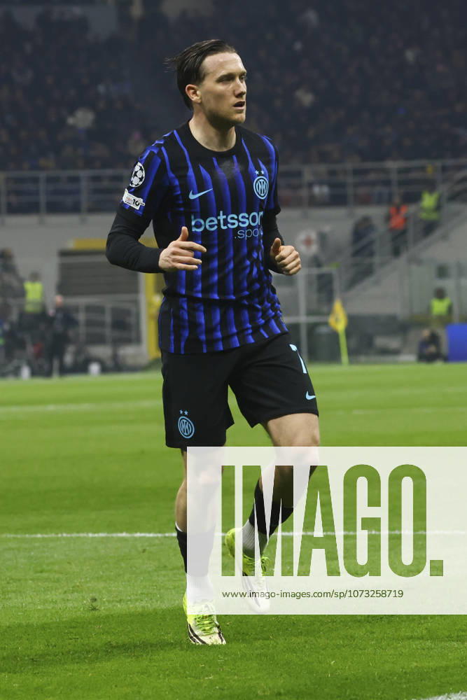 FC Internazionale Milano v FK Bodo Glimt - UEFA Champions League 2025 26 League Knockout Play-off Second Leg Piotr Zielinski plays during the UEFA Champions League 2025 26 League Knockout Play-off Second Leg match between FC Internazionale Milano and FK Bodo Glimt in Milano, Italy, on February 24, 2026, at Giuseppe Meazza stadium Milano Italy