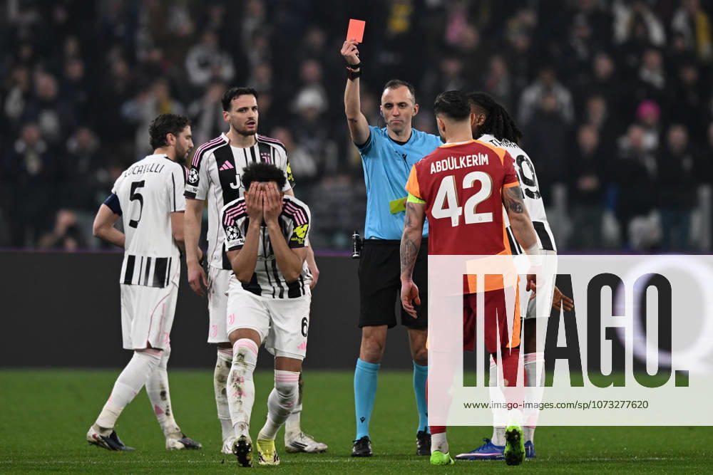 Db Torino 25 02 2026 - Champions League Juventus-Galatasaray foto Daniele Buffa Image nella foto: espulsione Lloyd Kelly