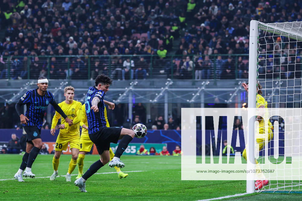 FC Internazionale vs FK Bodo Glimt, UEFA Champions League, Milano, Italy Francesco Esposito of FC Internazionale scores a goal during UEFA Champions League 2025 26 League Knockout Play-off Second Leg football match between FC Internazionale and FK Bodo Glimt at San Siro Stadium in Milan Italy, Milan, Milan, San Siro Stadium
