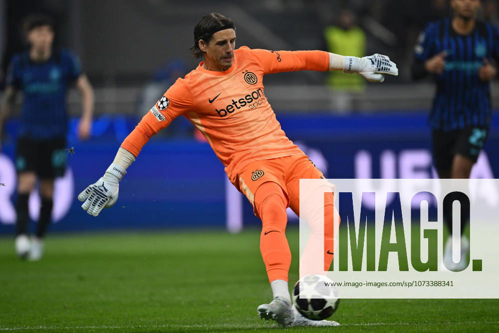 FC Internazionale Milano v FK Bodo Glimt - UEFA Champions League 2025 26 League Knockout Play-off First Leg Yann Sommer of F.C. Inter is in action during the UEFA Champions League 2025 26 League Knockout Play-off Second Leg match between F.C. Inter and FK Bodo Glimt at the San Siro Stadium on February 24, 2026 in Milan, Italy. Milan Italy