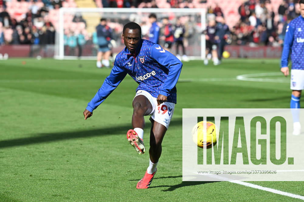 Bournemouth v Sunderland, Premier League Habib Diarra (19) of Sunderland warming up ahead of the Premier League match between Bournemouth and Sunderland at the Vitality Stadium, Bournemouth, UK on 28 February 2026. Bournemouth Vitality Stadium Dorset UK Editorial use only DataCo restrictions apply See www.football-dataco.com ,