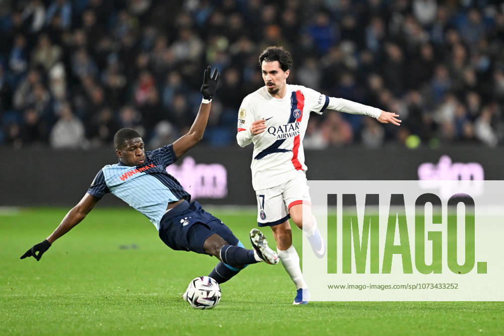 Le Havre Athletic Club v Paris Saint-Germain - Ligue 1 McDonald s 2025 2026 19 Lucas GOURNA DOUATH (hac) - 17 VITINHA (psg) during the Ligue 1 McDonald s match between Le Havre and Paris at Stade Oceane on February 28, 2026 in Le Havre, France. Le Havre France