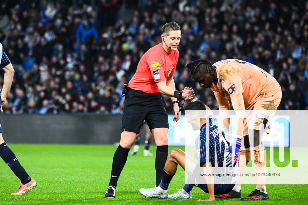 Gautier Lloris (AC Le Havre) Yanis Zouaoui (AC Le Havre) Marc Bollengier (Arbitre central)